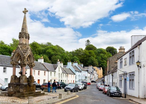 featured image thumbnail for Discover Scottish towns and cities